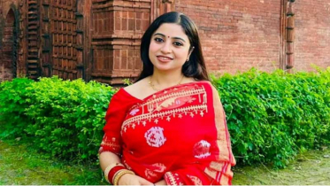 ঘরোয়া টোটকা থেকে শত মানুষের কর্মসংস্থান, বিস্ময়কর সাফল্য রাখির