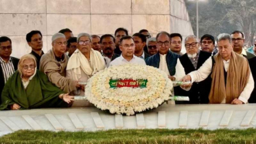 ১৮ বছর পর বাবার কবরের পাশে তারেক রহমান