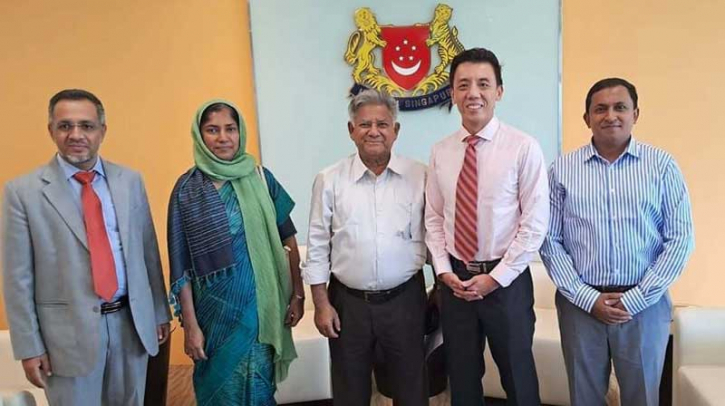জাহাজ শিল্প ও বন্দর উন্নয়নে সিঙ্গাপুরকে বিনিয়োগের আহ্বান উপদেষ্টার