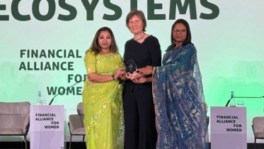 ব্র্যাক ব্যাংকের ‘জেন্ডার ডেটা চ্যাম্পিয়ন’ পুরস্কার অর্জন