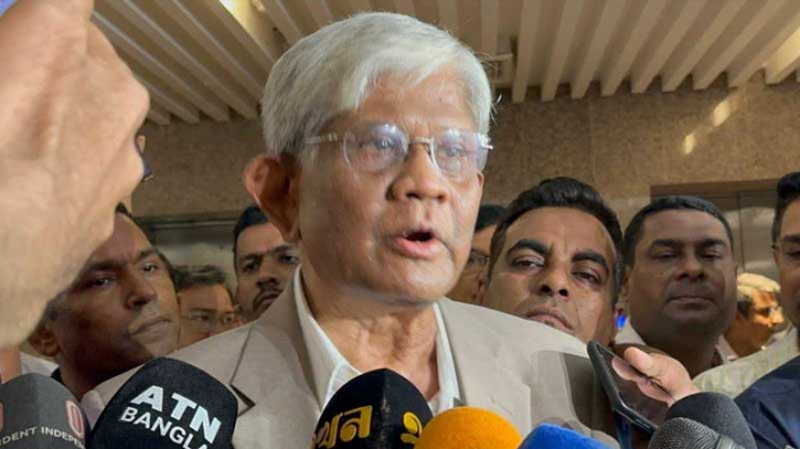 ঈদের দীর্ঘ ছুটিতে অর্থনীতি স্থবির হওয়ার কোনো সুযোগ নেই: অর্থ উপদেষ্টা