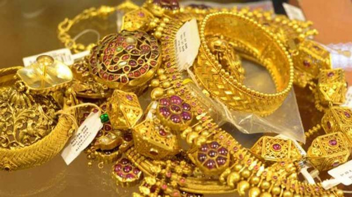 স্বর্ণের ভরিতে কমলো ৫ হাজার টাকা