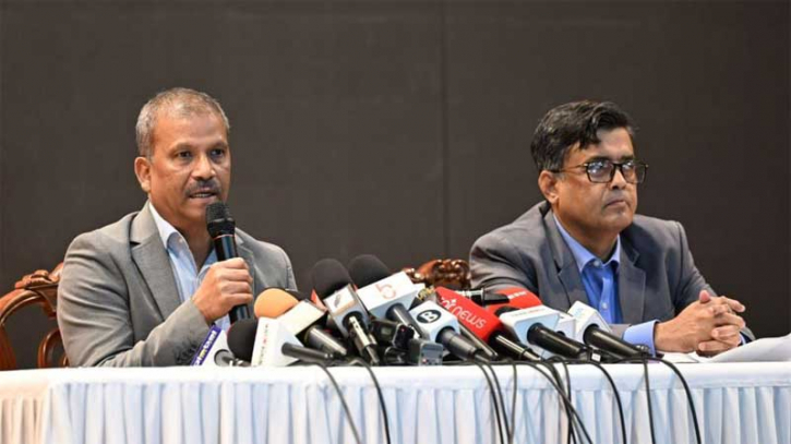 ৩-৪ কার্যদিবসের মধ্যে গণভোট আইন: আইন উপদেষ্টা