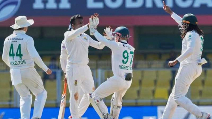 ২৫ বছর পর ভারতের মাটিতে টেস্ট সিরিজ জিতল দক্ষিণ আফ্রিকা