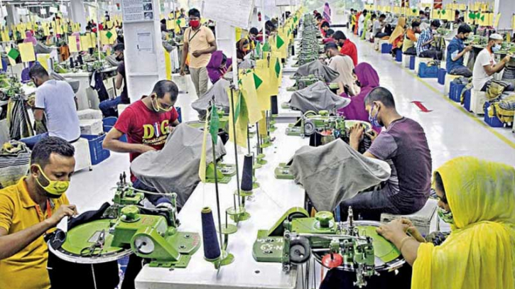 চলতি অর্থবছরের ৩ মাসে আরএমজি রপ্তানি বেড়েছে ৪.৭৯ শতাংশ