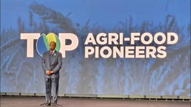 ‘টপ অ্যাগ্রি-ফুড পাইওনিয়ার-২০২৫’ পুরস্কার পেলেন আবদুল আউয়াল মিন্টু