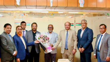 এম নূরুল আলমকে প্রিমিয়ার ব্যাংকের অভিনন্দন