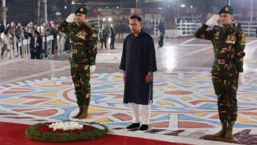 ভাষা শহীদদের প্রতি প্রধানমন্ত্রীর শ্রদ্ধা নিবেদন